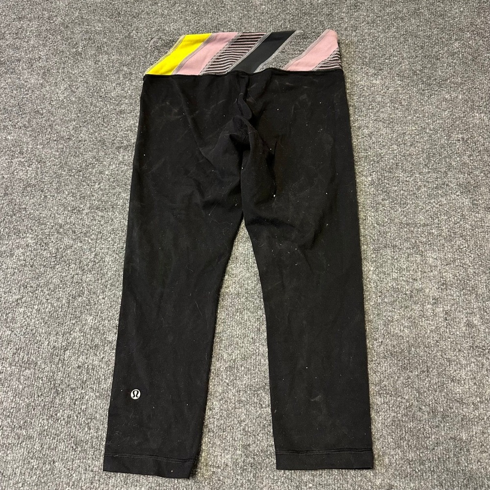 Lululemon Leggings Womens Size 6 Black Cropped Patterned Waistband Yoga Athletic